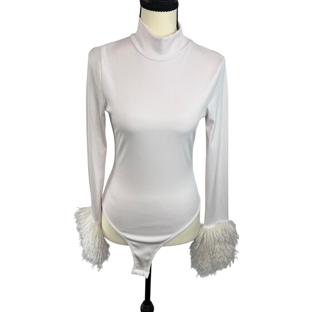 SHEIN White Ribbed Faux Fur Cuff Turtleneck Bodysuit Women's Small